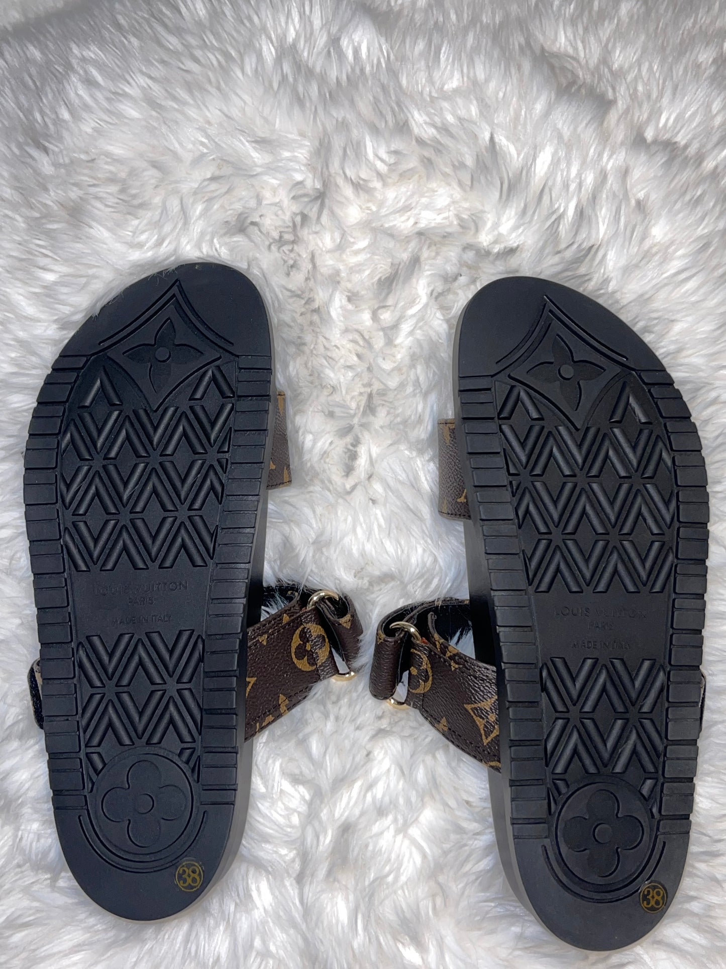 Louis Vuitton Bom Dia Flat Comfort Mule